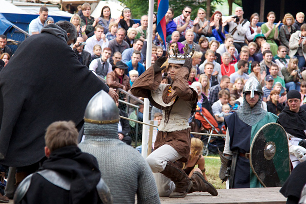 2012-01-ausflug-burg-satzvey